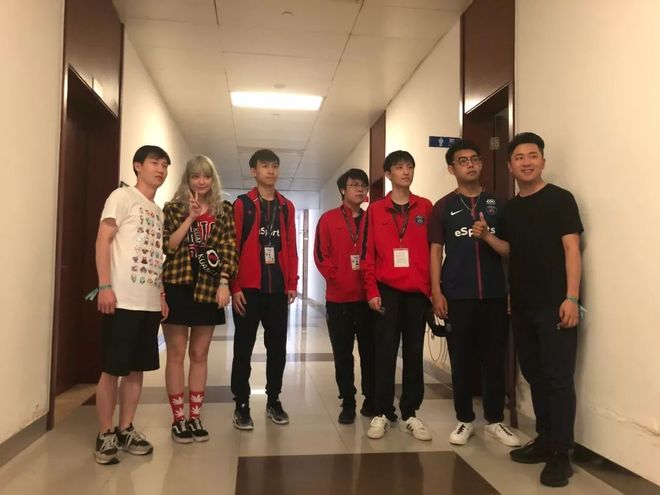 后的主题很 后的主题很