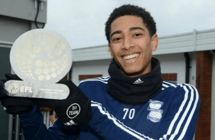 化支持其判 化支持其判