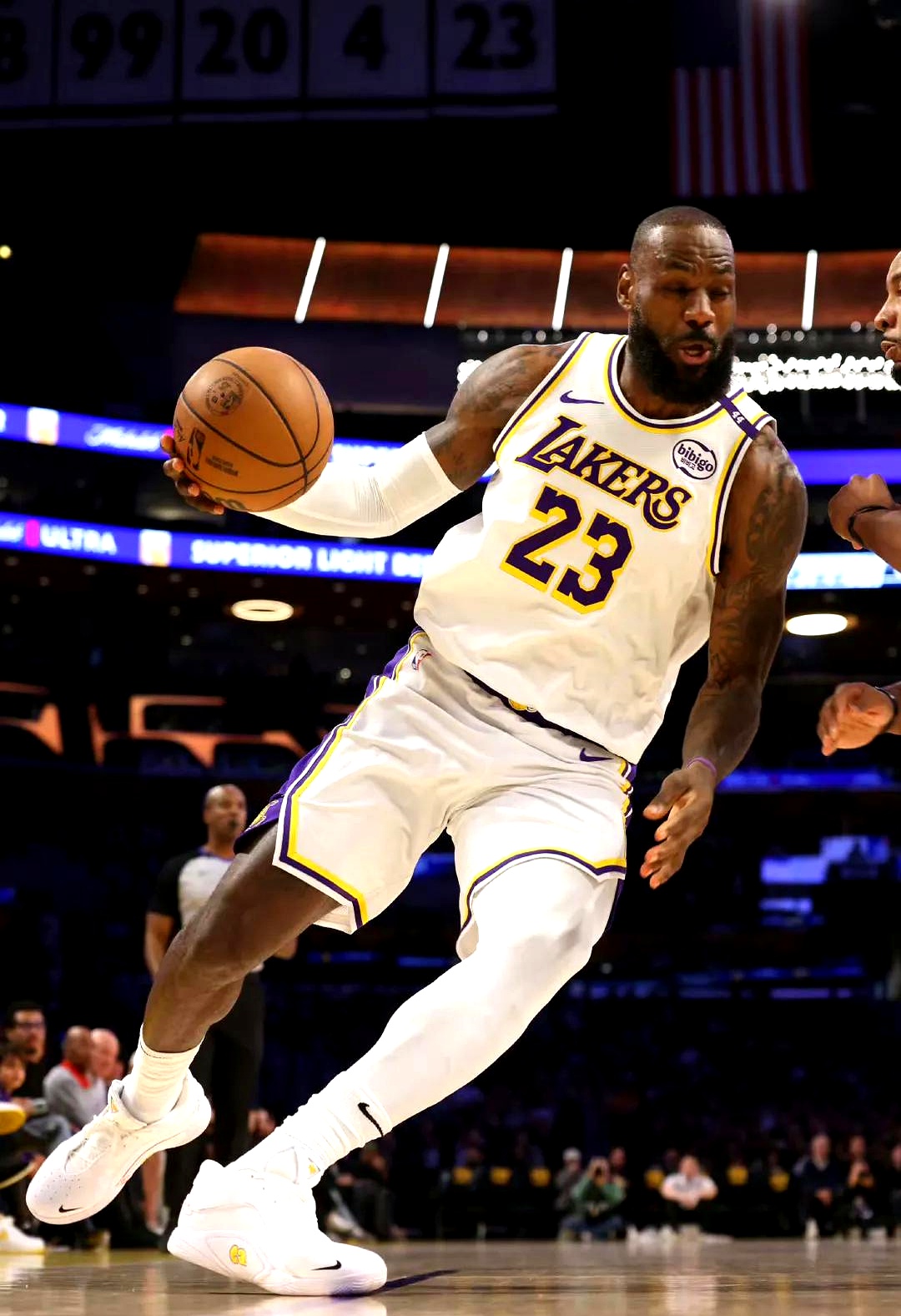 声东击西 声东击西